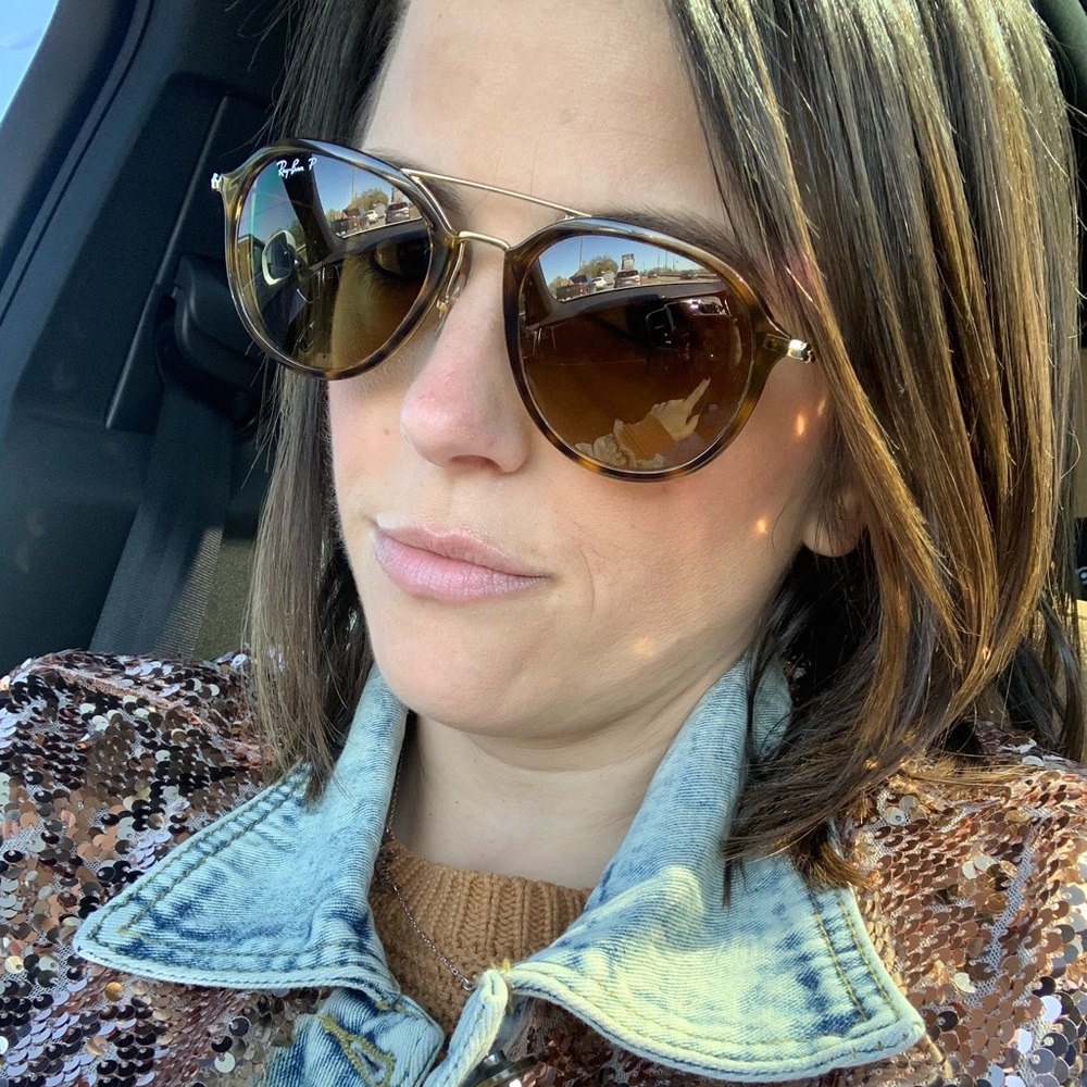 Meet your Posher, Brittney
